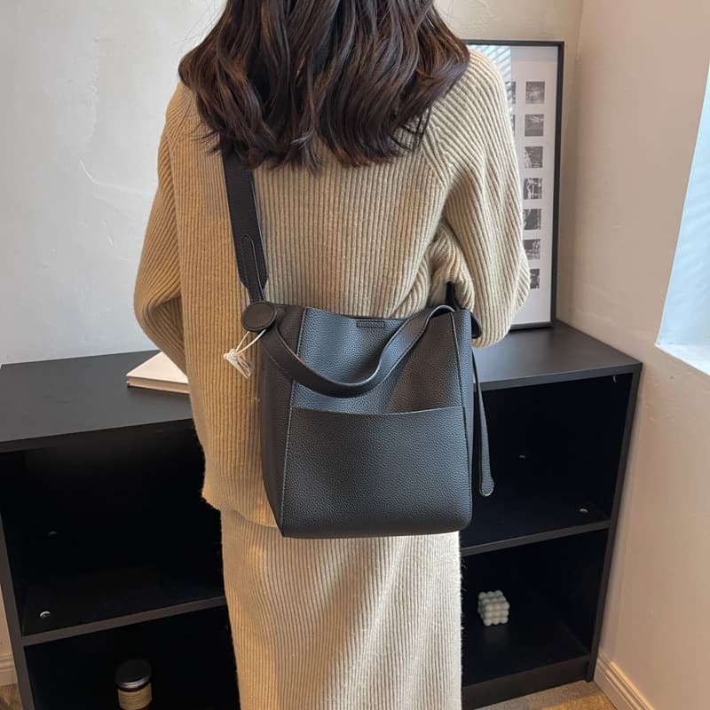 2wayバッグ きれいめシンプル2wayレザーバッグ