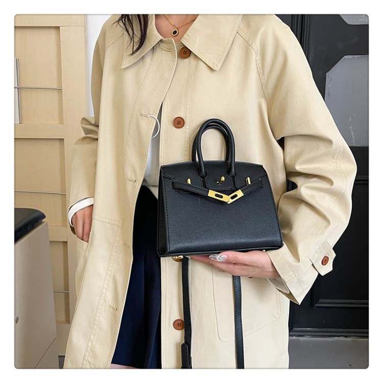 2wayバッグ 上品クラシック金具付き2wayショルダー