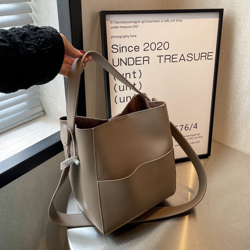 2wayバッグ きれいめシンプル2wayレザーバッグ
