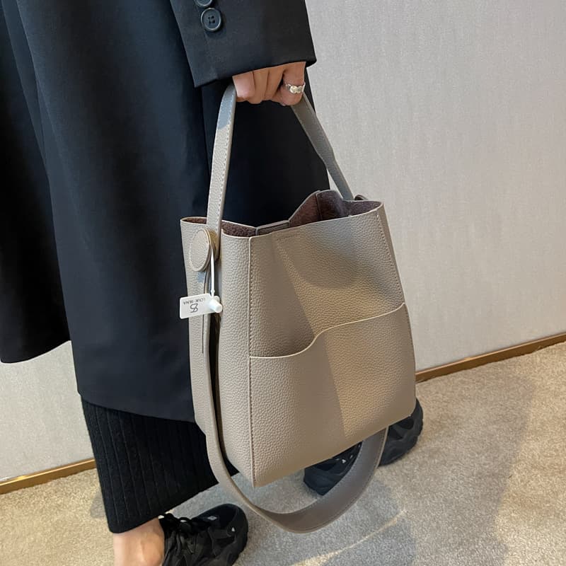 2wayバッグ きれいめシンプル2wayレザーバッグ