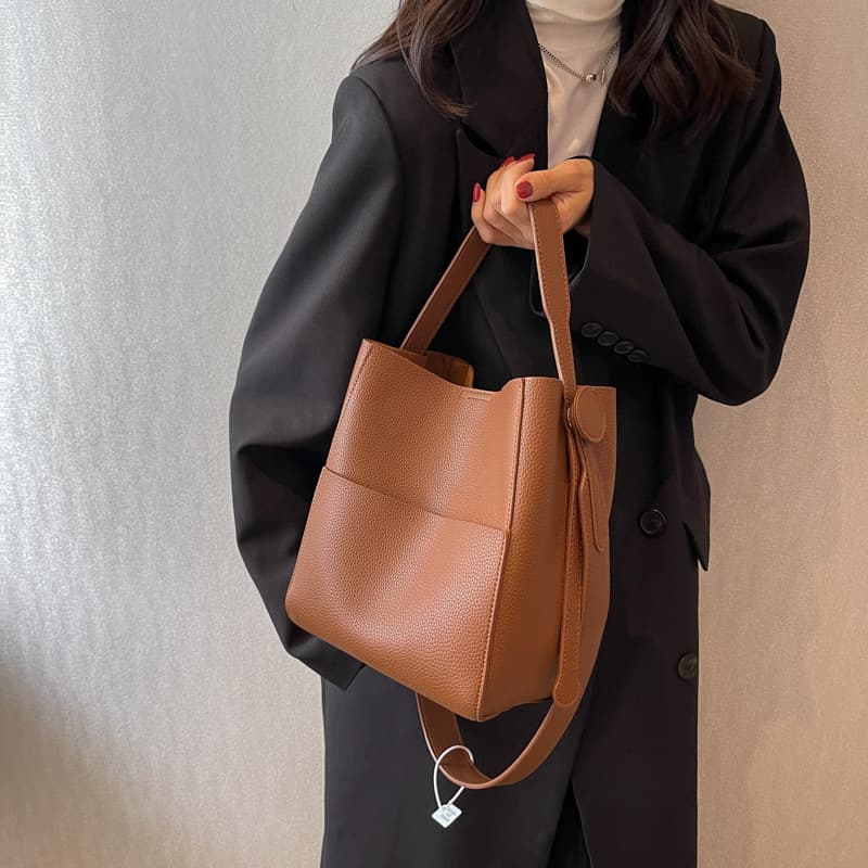 2wayバッグ きれいめシンプル2wayレザーバッグ
