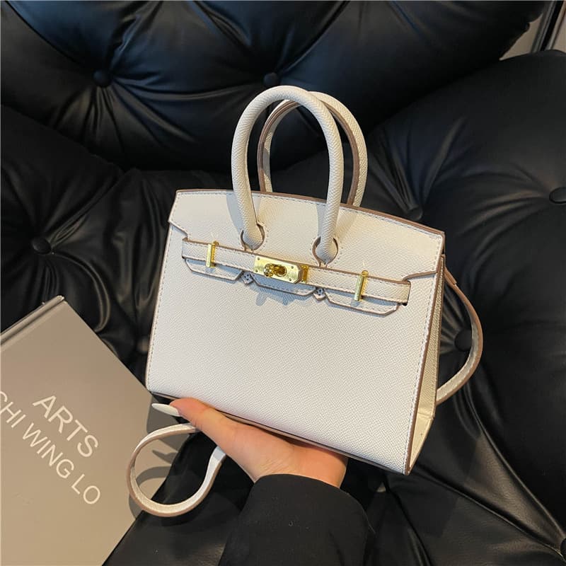 2wayバッグ 上品クラシック金具付き2wayショルダー