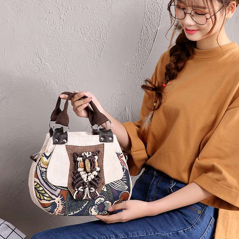 2wayバッグ 民族調刺繍装飾付き2wayショルダーバッグ