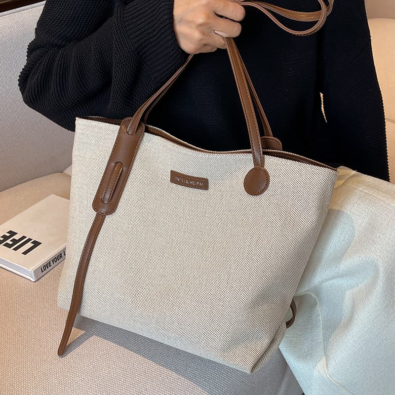 2wayバッグ シンプル上品な肩掛けキャンバストート